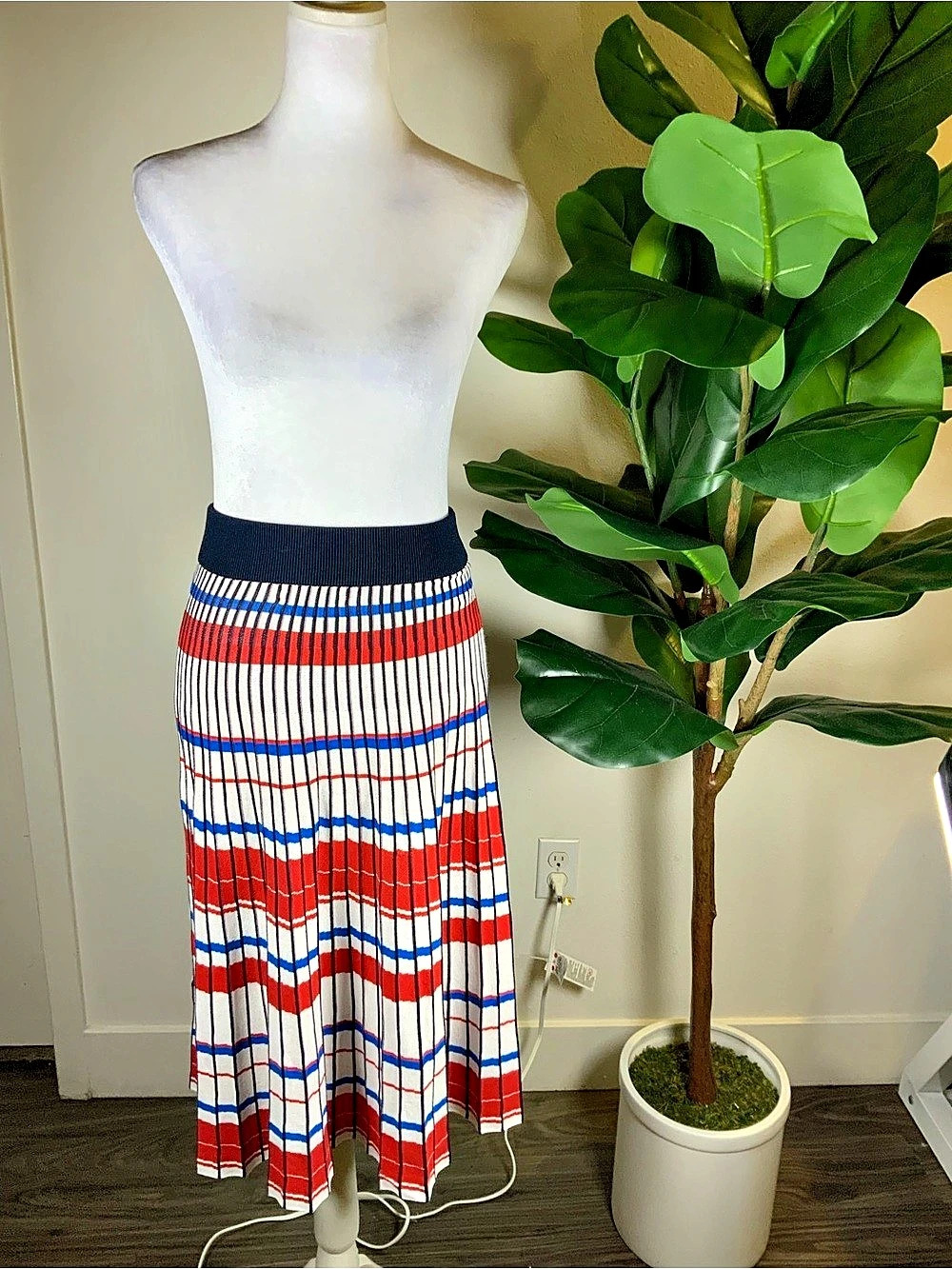 Banana Republic Striped Pleated Midi Skirt in Red & White Size XS
